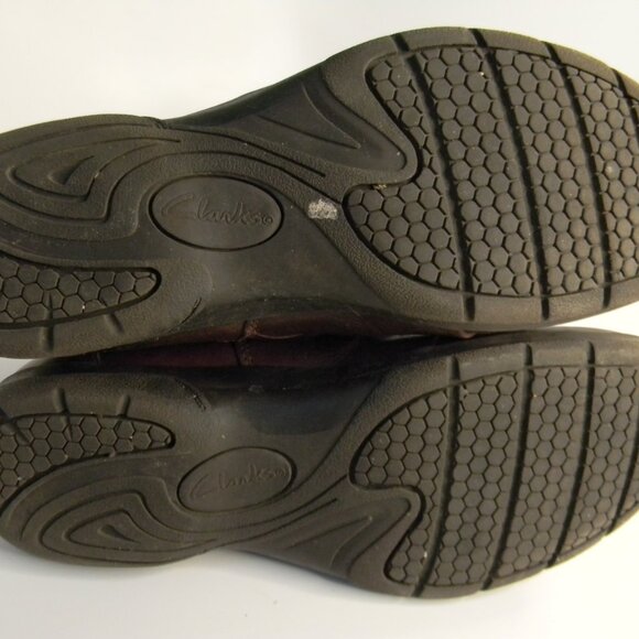 NIB Womens Clarks Christine Tilt Brown Leather Upper Boots Size 8.5M - Picture 7 of 10